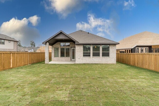 Building Photo - 27054 Golden Knoll Dr