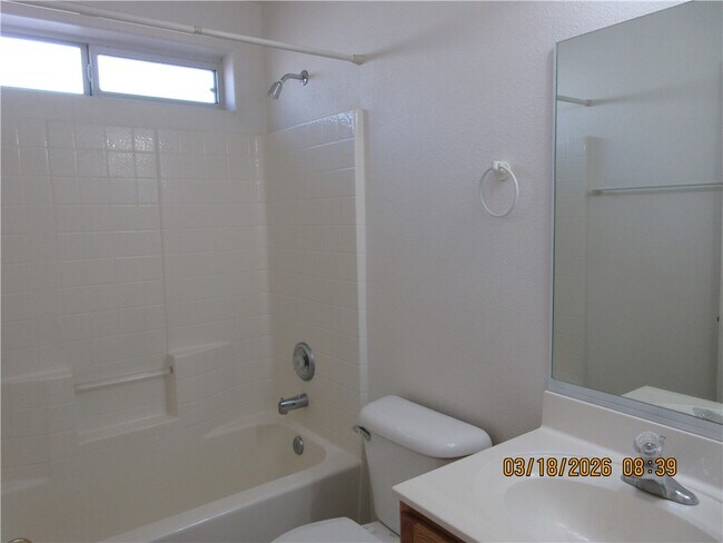 Building Photo - 2820 Wickieup Ave