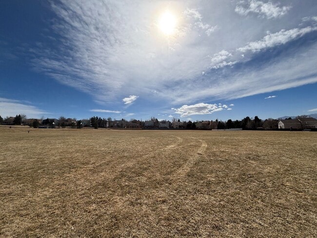 Building Photo - Cozy 3-bed, 2.5-bath home in desirable Stetson Ridge.