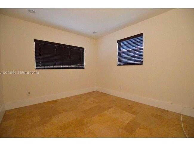Building Photo - 14001 Cypress Ct