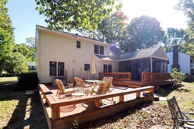 Building Photo - 103 Jonquil Ct
