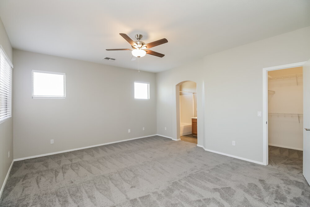 Building Photo - 1303 S Mansard