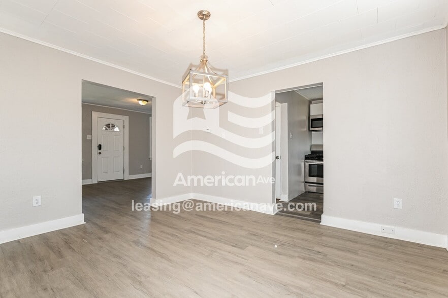 Building Photo - 1221 McNeilly Ave