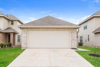 Building Photo - 10327 Green Branch