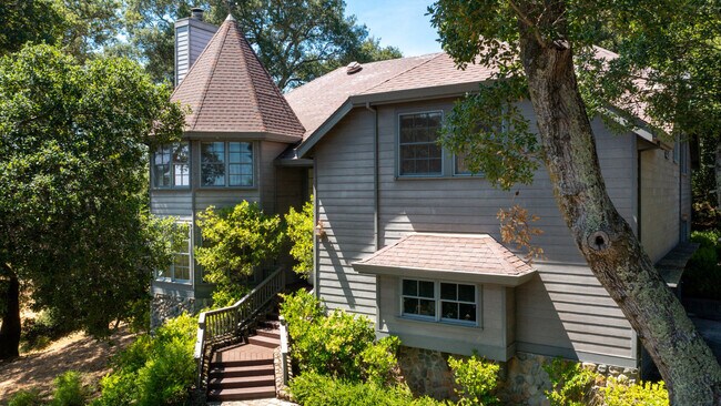 Building Photo - 970 Rachael Rd