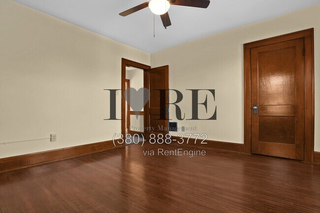 Building Photo - 1269 E Livingston Ave