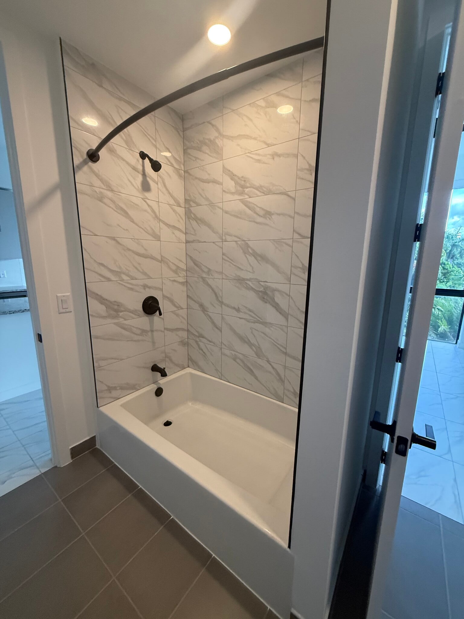 Building Photo - 2054 NE 162nd St