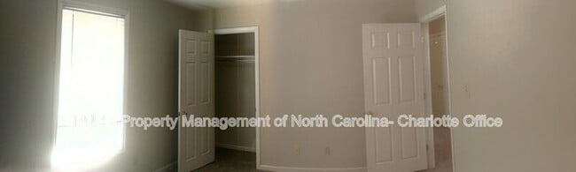 Building Photo - 3717 Signet Dr