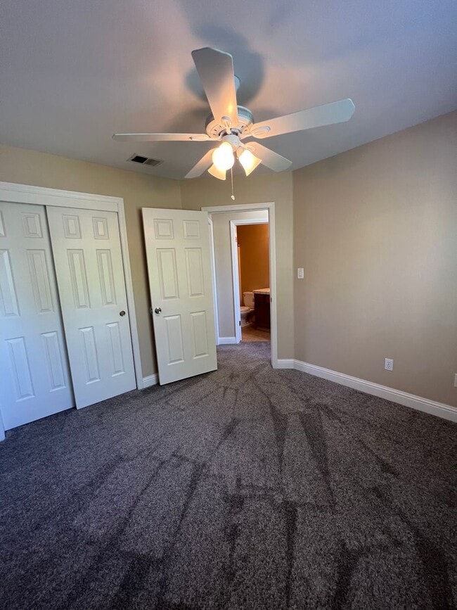 Building Photo - 5504 Pine Canyon Dr