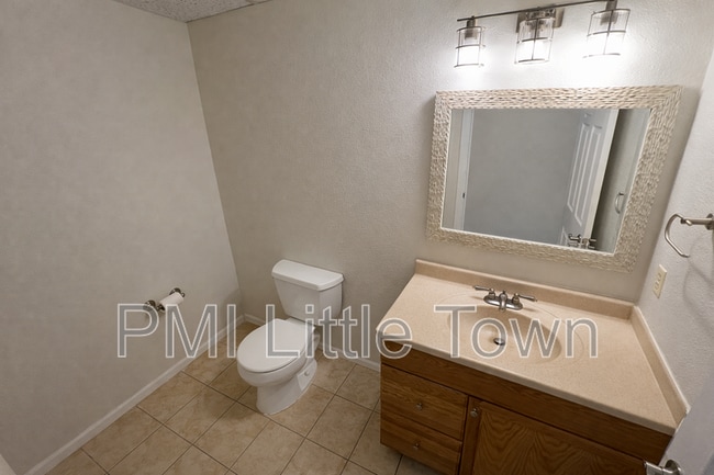 Building Photo - 8975 S Coyote St