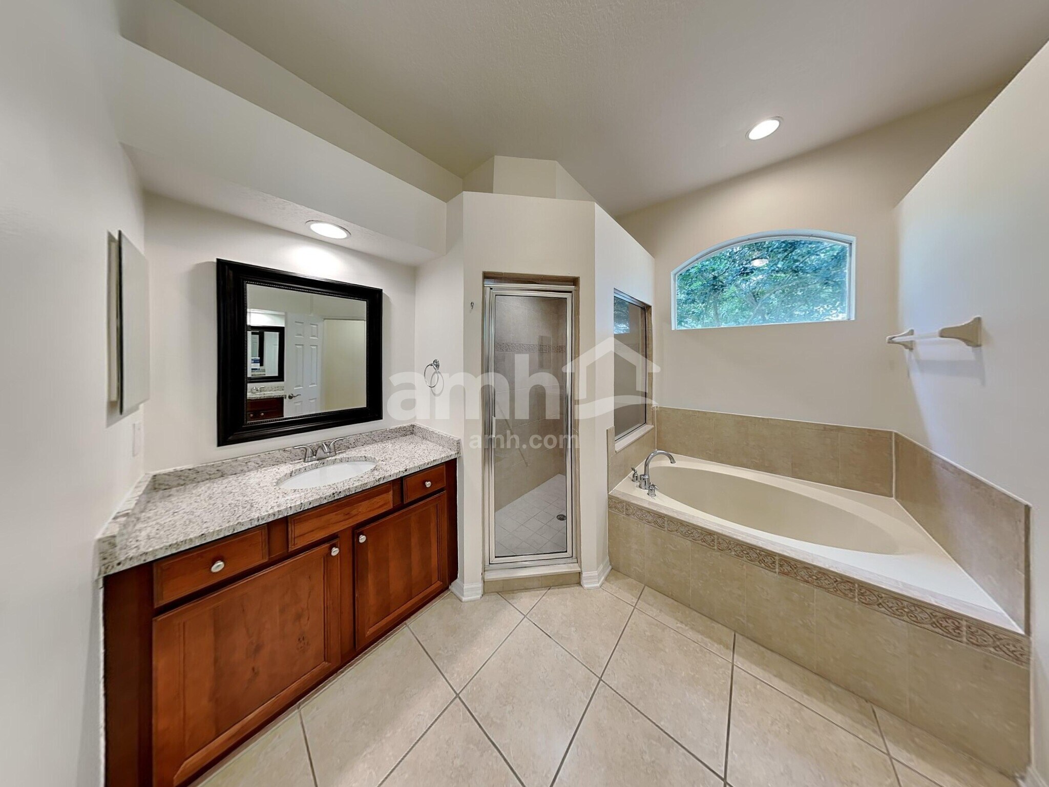 Building Photo - 8278 Emerald Forest Ct