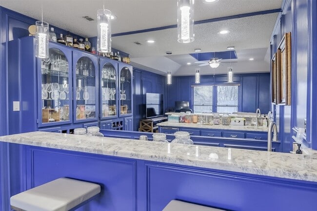 Building Photo - 3719 Danbury Dr