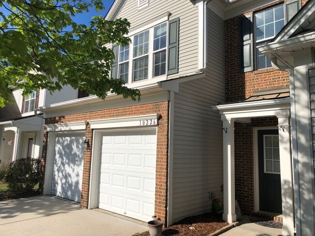 Building Photo - This lovely townhome is located in the highly desirable community of Blakeney Preserve just off R...
