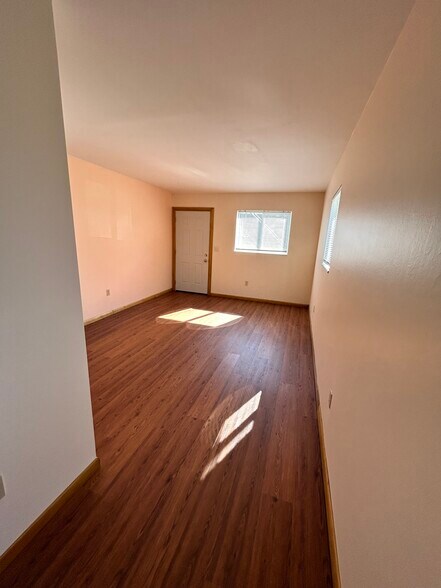 Primary Photo - 1088 Franklin Ave
