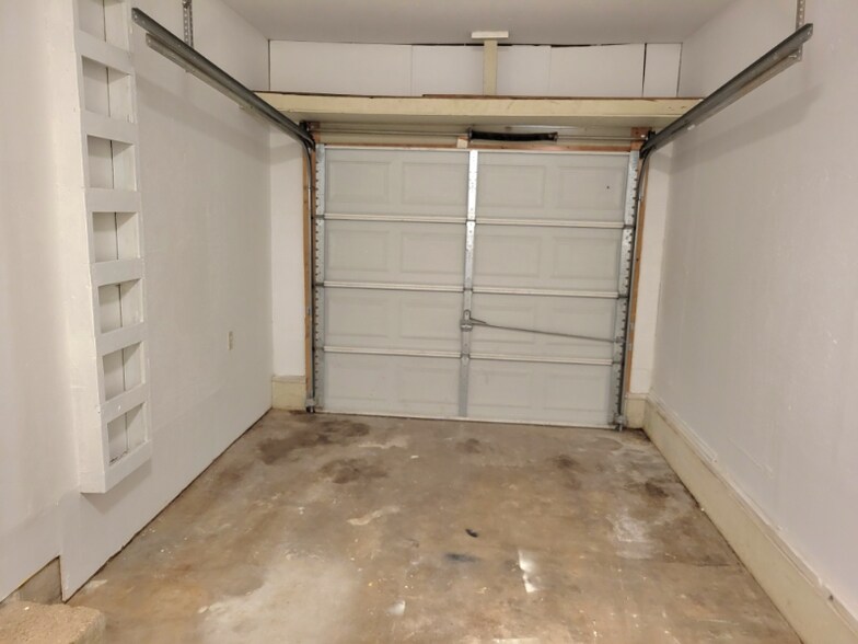 Building Photo - 4009 S Lipscomb St