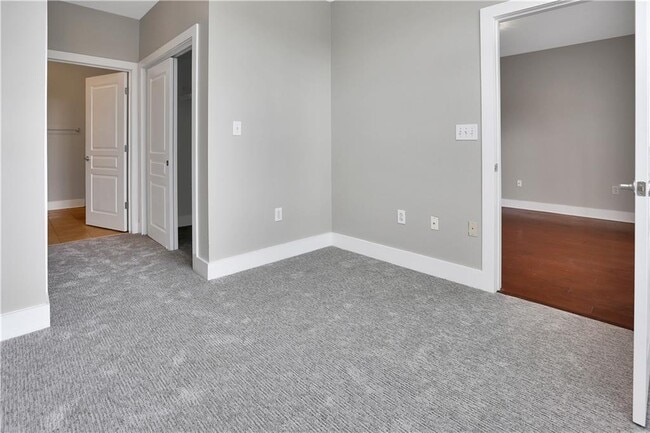 Building Photo - 799 Hammond Dr