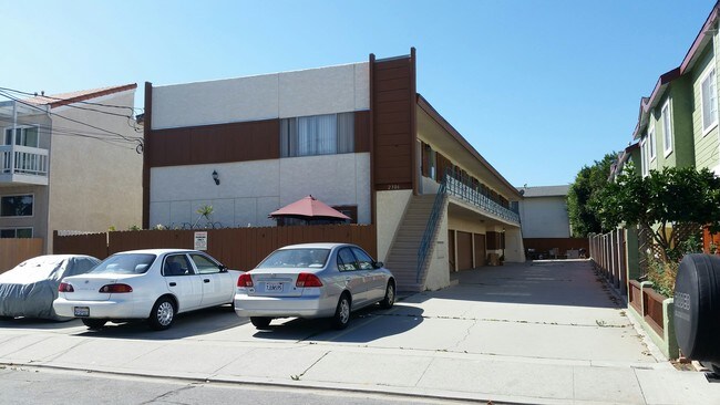 Primary Photo - 2306 Vanderbilt Ln