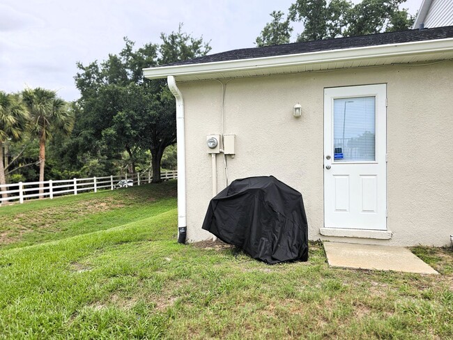 Building Photo - Charming 2-Bedroom, 2-Bath Condo with Private End-Unit Location!