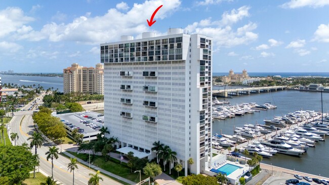 Building Photo - 400 N Flagler Dr
