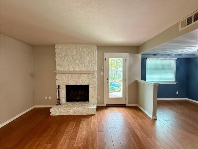 Building Photo - 3408 Ambleside Dr