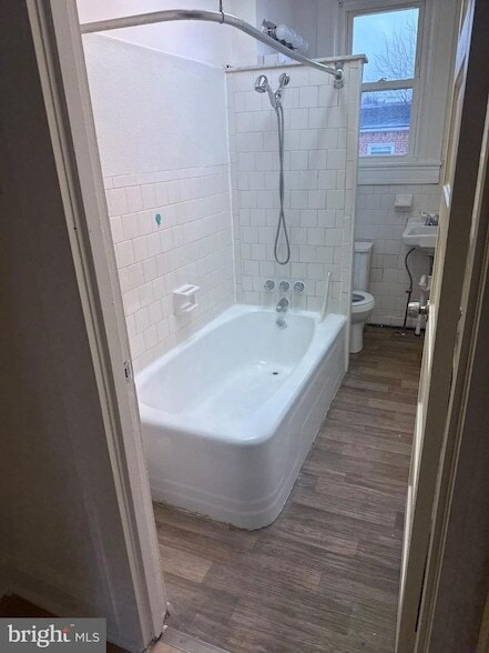 Building Photo - 3436 Cardenas Ave