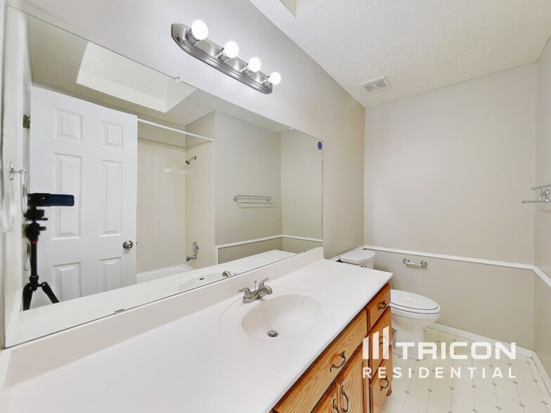 Building Photo - 8427 Rio Verde Pl NW