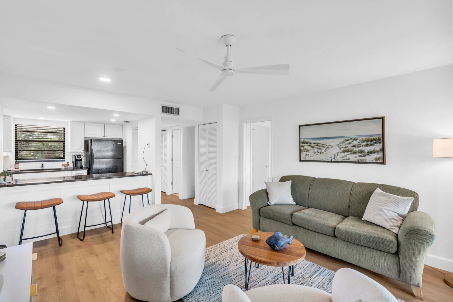 Building Photo - 600 Neapolitan Way