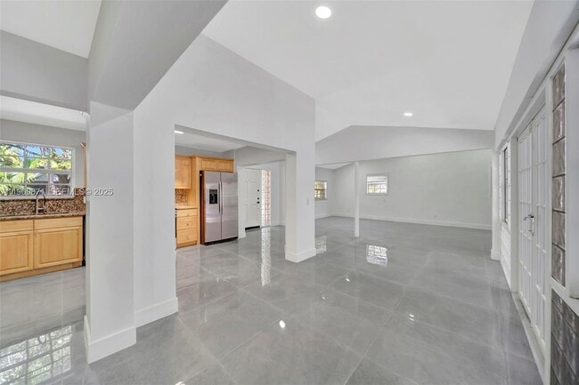 Building Photo - 840 NE 182nd St