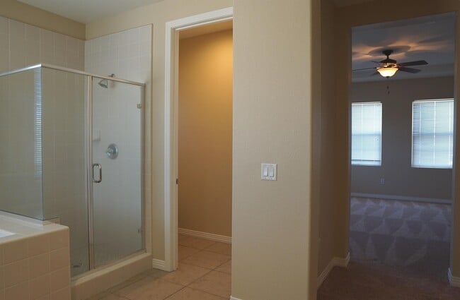 Building Photo - 35579 Domani Dr