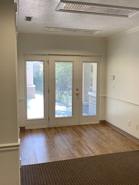 Building Photo - 706 N 1890 W