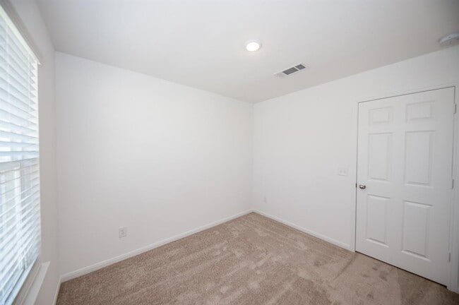 Building Photo - 6802 Hobby Wind Ridge Dr