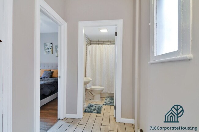 Building Photo - Furnished 2-Bedroom Lower Apartment on Prospect Ave