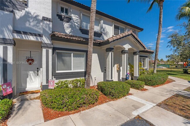 Building Photo - 2245 SE 25th Ave