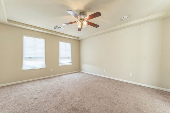 Building Photo - 6360 Stag Hollow Ct