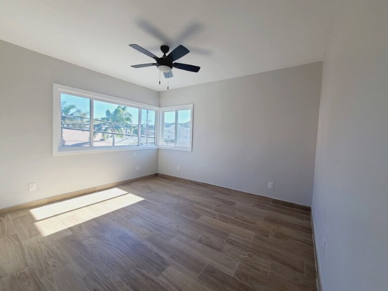 Building Photo - 9949 Pinewood Ave