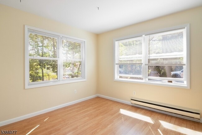 Building Photo - 4 White Birch Trail