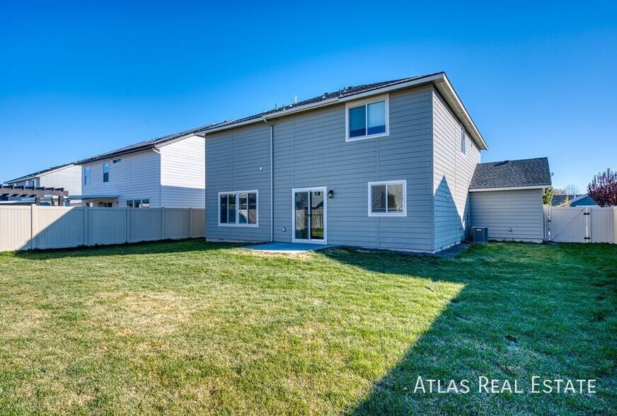 Building Photo - 19563 Calais Ave