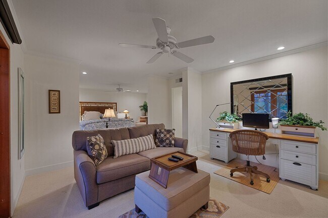Building Photo - Luxury Golf Course Retreat in Indian Wells