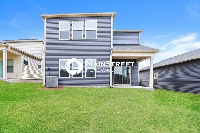 Building Photo - 4 Bedroom Pet-Friendly Home in Charlotte, NC with Main Street Renewal