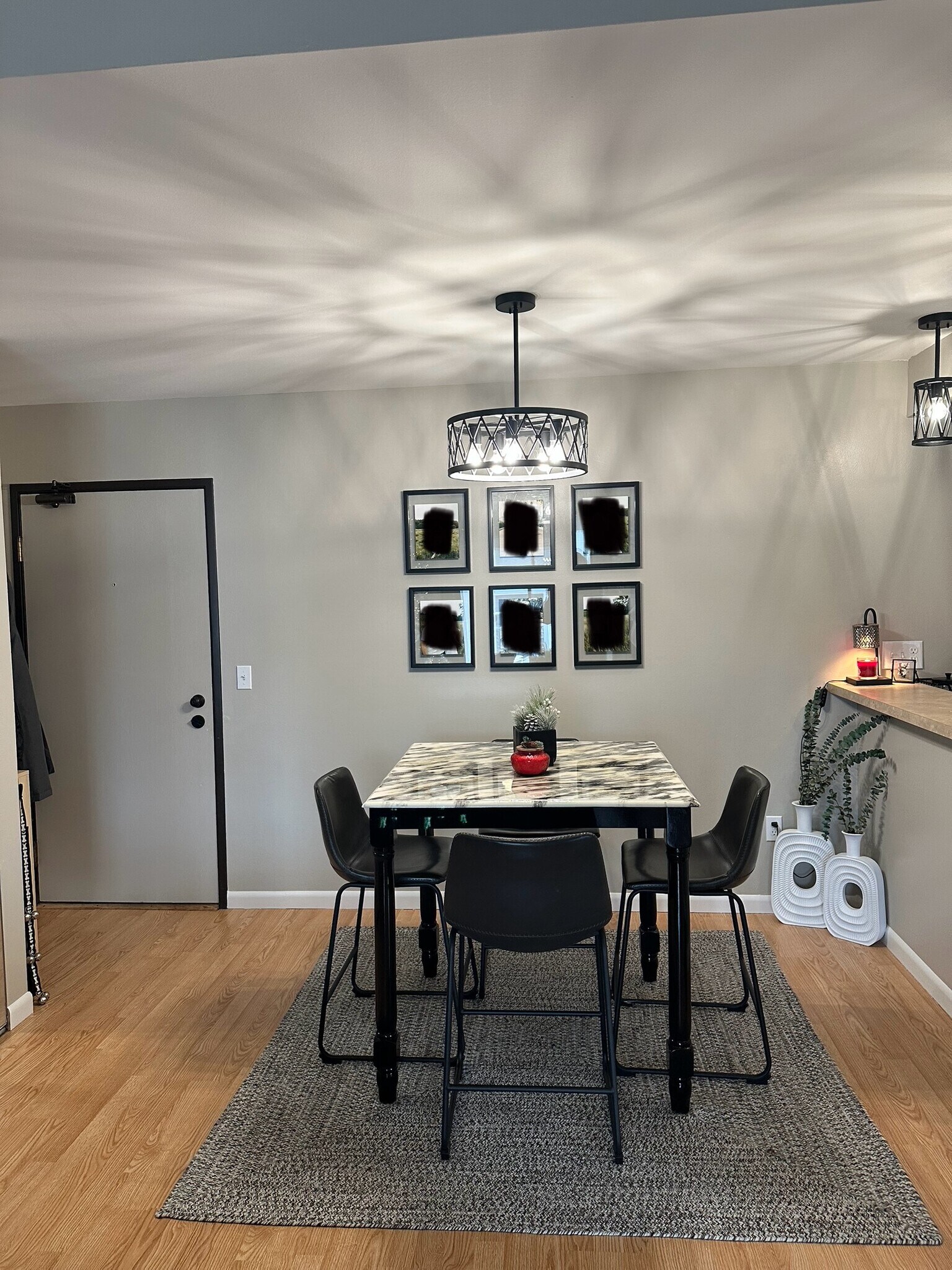 Kitchen Table Space - 66 Ponwood Cir