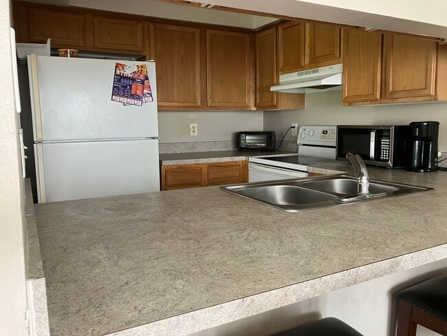 Building Photo - 5112 Sunridge Palms Dr