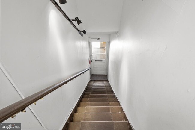 Building Photo - 87 E Butler Ave