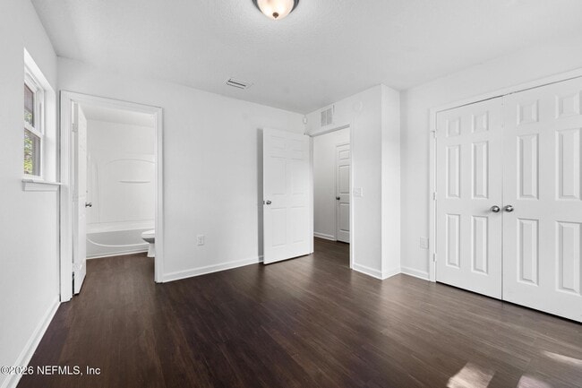 Building Photo - 1470 Windle St