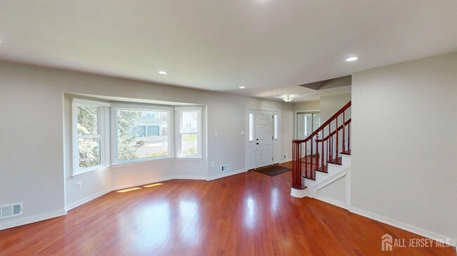 Building Photo - 77 Princess Dr