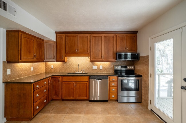 Building Photo - 3444 Briar Branch Trail