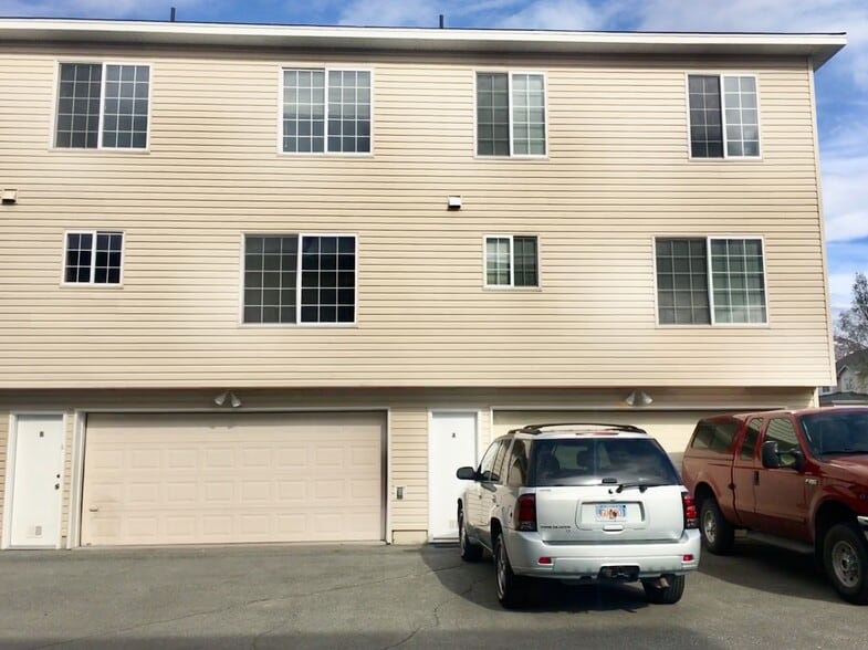 Building Photo - 6903 Gold Kings Ave