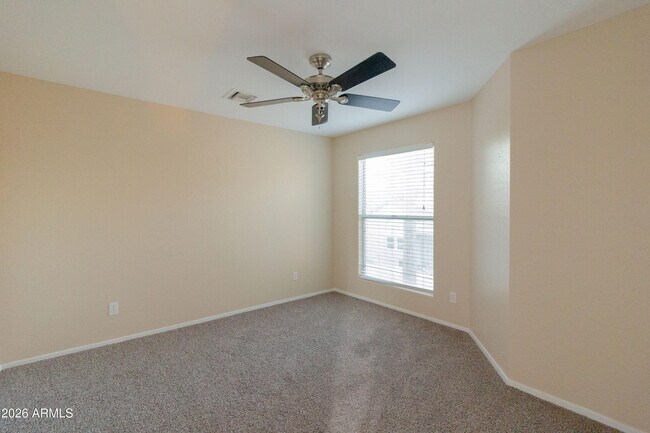 Building Photo - 506 E Utopia Rd