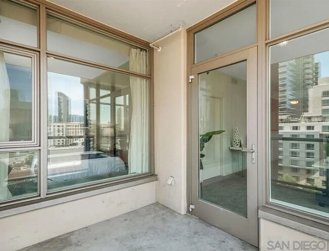 Building Photo - 427 Ninth Ave