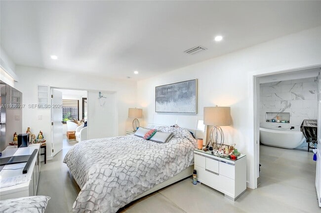 Building Photo - 1511 NW 87th Way