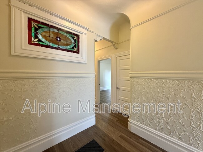 Building Photo - 274 4th Ave